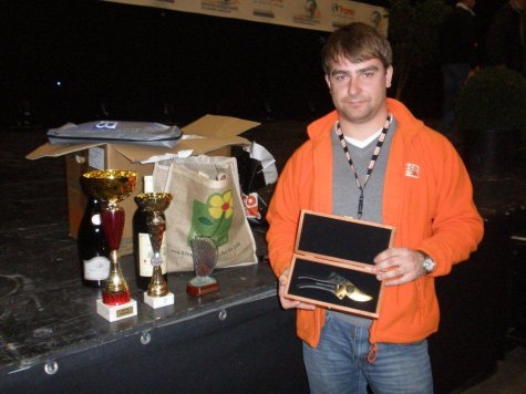 „Zlaté české ručičky“ vystříhaly Stanislavu Škrobákovi na mistrovství světa zlaté nůžky