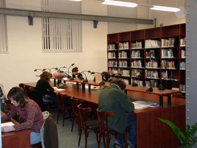 Knihovna na Fakultě sociálních studií
